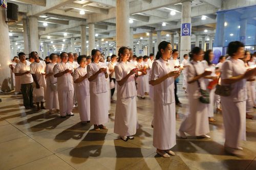 ภาพ No.26361:ประมวลภาพพิธีทอดผ้าป่าธรรมชัยเพื่องานพระพุทธศาสนาทั่วไทย