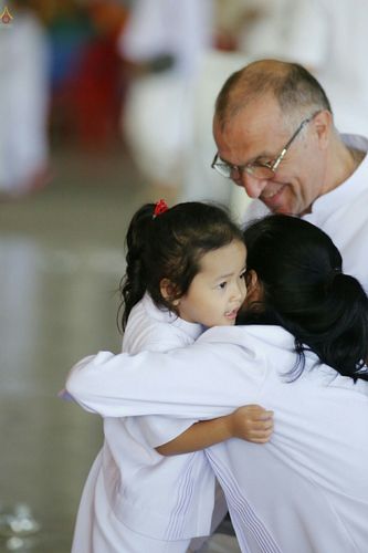 ภาพ No.26360:ประมวลภาพพิธีทอดผ้าป่าธรรมชัยเพื่องานพระพุทธศาสนาทั่วไทย