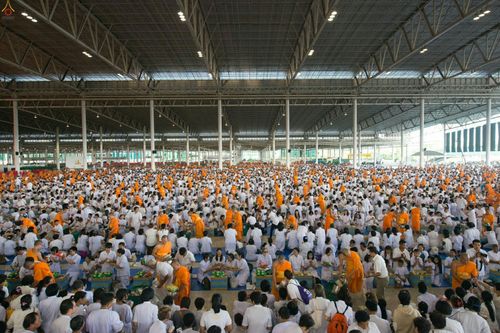 ภาพ No.26368:ประมวลภาพพิธีทอดผ้าป่าธรรมชัยเพื่องานพระพุทธศาสนาทั่วไทย