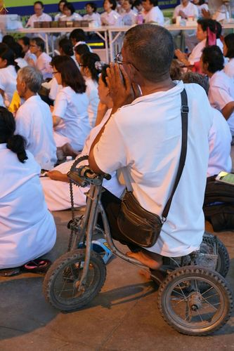 ภาพ No.26373:ประมวลภาพพิธีทอดผ้าป่าธรรมชัยเพื่องานพระพุทธศาสนาทั่วไทย