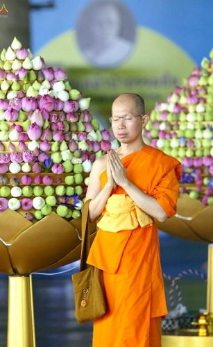ภาพ No.26391:ประมวลภาพพิธีทอดผ้าป่าธรรมชัยเพื่องานพระพุทธศาสนาทั่วไทย