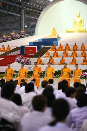 ภาพ No.26405:ประมวลภาพพิธีทอดผ้าป่าธรรมชัยเพื่องานพระพุทธศาสนาทั่วไทย