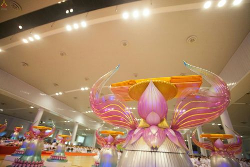 ภาพ No.26416:ประมวลภาพพิธีทอดผ้าป่าธรรมชัยเพื่องานพระพุทธศาสนาทั่วไทย