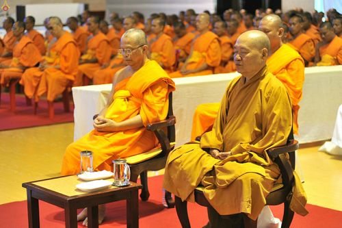 ภาพ No.26422:ประมวลภาพพิธีทอดผ้าป่าธรรมชัยเพื่องานพระพุทธศาสนาทั่วไทย