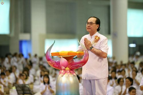 ภาพ No.26443:ประมวลภาพพิธีทอดผ้าป่าธรรมชัยเพื่องานพระพุทธศาสนาทั่วไทย