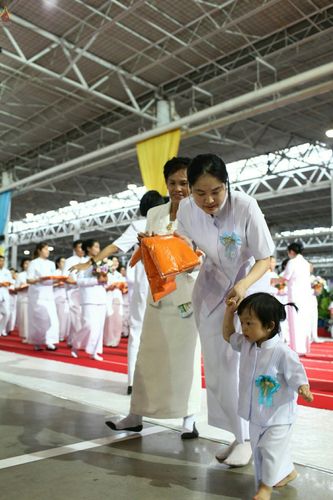 ภาพ No.26445:ประมวลภาพพิธีทอดผ้าป่าธรรมชัยเพื่องานพระพุทธศาสนาทั่วไทย