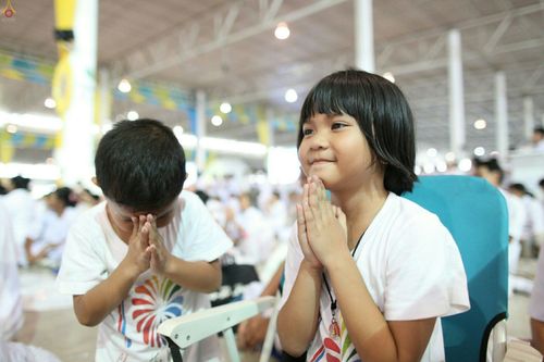 ภาพ No.26449:ประมวลภาพพิธีทอดผ้าป่าธรรมชัยเพื่องานพระพุทธศาสนาทั่วไทย