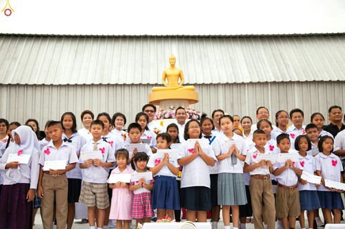 ภาพ No.26509:ตักบาตรพระ 309 รูป ตลาดโรงเกลือ (พระยาสมาน)