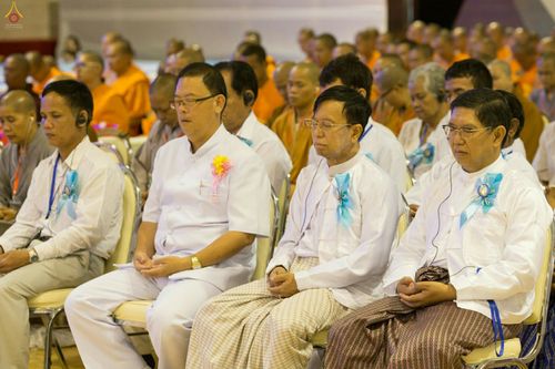 ภาพ No.26519:ประมวลภาพพิธีทอดกฐินวัดพระธรรมกาย ประจำปี พ.ศ. 2559