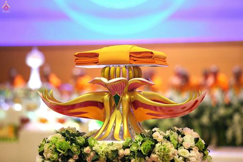 ภาพ No.26527:ประมวลภาพพิธีทอดกฐินวัดพระธรรมกาย ประจำปี พ.ศ. 2559