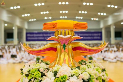 ภาพ No.26523:ประมวลภาพพิธีทอดกฐินวัดพระธรรมกาย ประจำปี พ.ศ. 2559