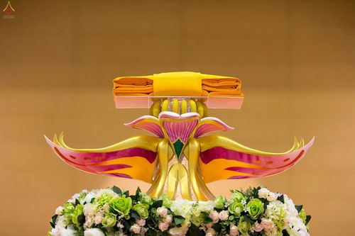 ภาพ No.26524:ประมวลภาพพิธีทอดกฐินวัดพระธรรมกาย ประจำปี พ.ศ. 2559