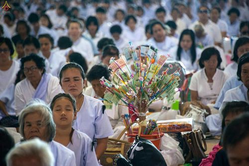 ภาพ No.26541:ประมวลภาพพิธีทอดกฐินวัดพระธรรมกาย ประจำปี พ.ศ. 2559