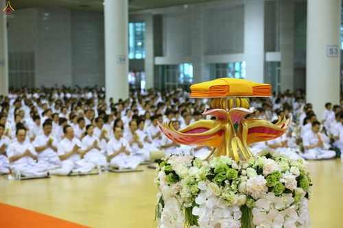 ภาพ No.26545:ประมวลภาพพิธีทอดกฐินวัดพระธรรมกาย ประจำปี พ.ศ. 2559