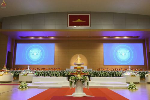 ภาพ No.26550:ประมวลภาพพิธีทอดกฐินวัดพระธรรมกาย ประจำปี พ.ศ. 2559