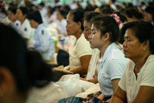 ภาพ No.26553:ประมวลภาพพิธีทอดกฐินวัดพระธรรมกาย ประจำปี พ.ศ. 2559