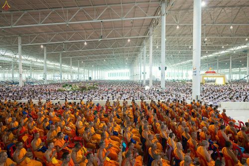 ภาพ No.26569:ประมวลภาพพิธีทอดกฐินวัดพระธรรมกาย ประจำปี พ.ศ. 2559