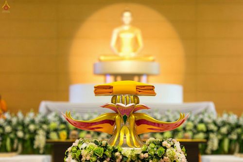 ภาพ No.26558:ประมวลภาพพิธีทอดกฐินวัดพระธรรมกาย ประจำปี พ.ศ. 2559