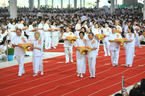 ภาพ No.26563:ประมวลภาพพิธีทอดกฐินวัดพระธรรมกาย ประจำปี พ.ศ. 2559
