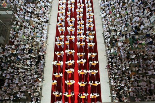 ภาพ No.26571:ประมวลภาพพิธีทอดกฐินวัดพระธรรมกาย ประจำปี พ.ศ. 2559