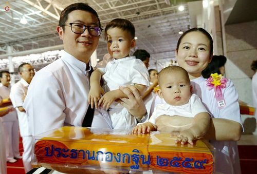 ภาพ No.26592:ประมวลภาพพิธีทอดกฐินวัดพระธรรมกาย ประจำปี พ.ศ. 2559