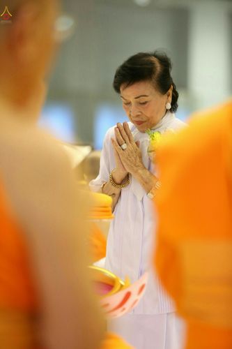 ภาพ No.26598:ประมวลภาพพิธีทอดกฐินวัดพระธรรมกาย ประจำปี พ.ศ. 2559