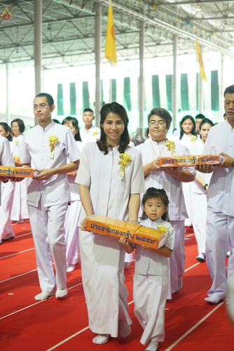 ภาพ No.26600:ประมวลภาพพิธีทอดกฐินวัดพระธรรมกาย ประจำปี พ.ศ. 2559
