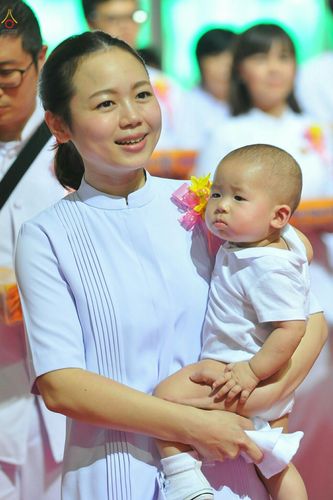 ภาพ No.26604:ประมวลภาพพิธีทอดกฐินวัดพระธรรมกาย ประจำปี พ.ศ. 2559