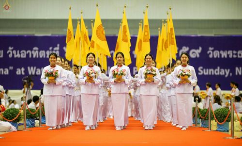 ภาพ No.26605:ประมวลภาพพิธีทอดกฐินวัดพระธรรมกาย ประจำปี พ.ศ. 2559