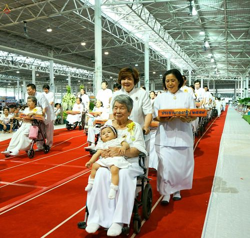 ภาพ No.26610:ประมวลภาพพิธีทอดกฐินวัดพระธรรมกาย ประจำปี พ.ศ. 2559