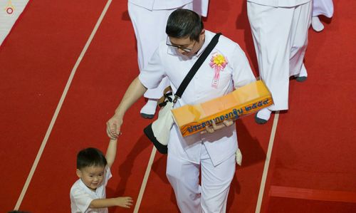 ภาพ No.26623:ประมวลภาพพิธีทอดกฐินวัดพระธรรมกาย ประจำปี พ.ศ. 2559