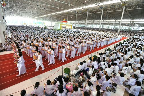 ภาพ No.26612:ประมวลภาพพิธีทอดกฐินวัดพระธรรมกาย ประจำปี พ.ศ. 2559