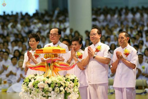 ภาพ No.26614:ประมวลภาพพิธีทอดกฐินวัดพระธรรมกาย ประจำปี พ.ศ. 2559
