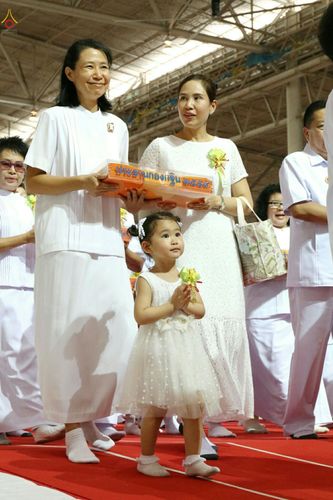 ภาพ No.26624:ประมวลภาพพิธีทอดกฐินวัดพระธรรมกาย ประจำปี พ.ศ. 2559