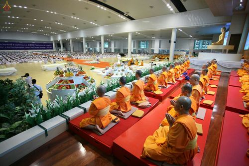 ภาพ No.26629:ประมวลภาพพิธีทอดกฐินวัดพระธรรมกาย ประจำปี พ.ศ. 2559