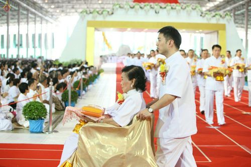 ภาพ No.26661:ประมวลภาพพิธีทอดกฐินวัดพระธรรมกาย ประจำปี พ.ศ. 2559