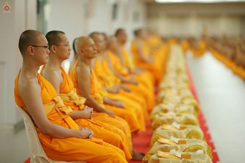 ภาพ No.26679:พิธีมุทิตาพระมหาเถระและพระเถระ ณ วัดพระธรรมกาย วันอาทิตย์ที่ 6 พ.ย. 2559