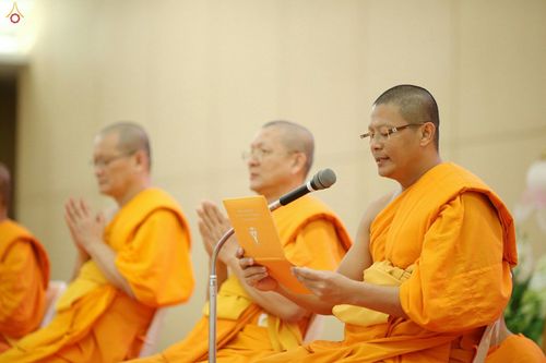 ภาพ No.26685:พิธีมุทิตาพระมหาเถระและพระเถระ ณ วัดพระธรรมกาย วันอาทิตย์ที่ 6 พ.ย. 2559