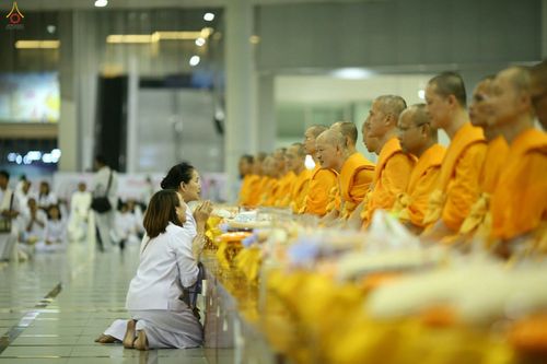 ภาพ No.26690:พิธีมุทิตาพระมหาเถระและพระเถระ ณ วัดพระธรรมกาย วันอาทิตย์ที่ 6 พ.ย. 2559