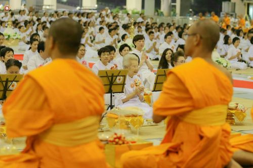 ภาพ No.26696:พิธีมุทิตาพระมหาเถระและพระเถระ ณ วัดพระธรรมกาย วันอาทิตย์ที่ 6 พ.ย. 2559