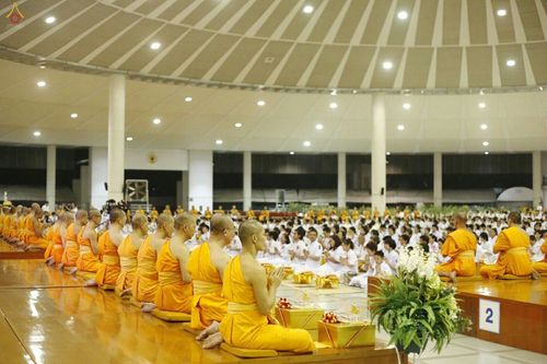 ภาพ No.26718:พิธีมุทิตาพระมหาเถระและพระเถระ ณ วัดพระธรรมกาย วันอาทิตย์ที่ 6 พ.ย. 2559