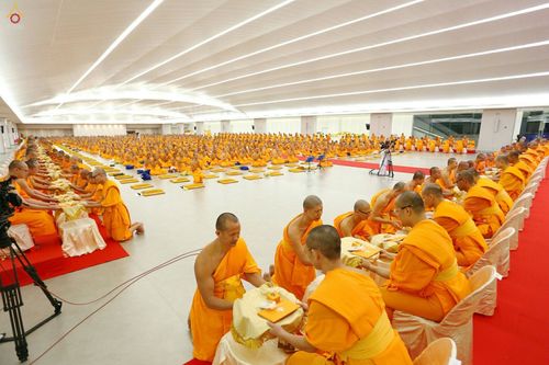 ภาพ No.26734:พิธีมุทิตาพระมหาเถระและพระเถระ ณ วัดพระธรรมกาย วันอาทิตย์ที่ 6 พ.ย. 2559