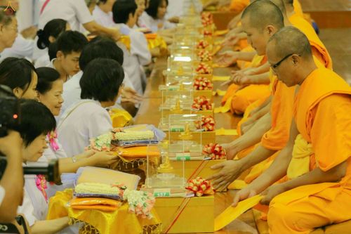 ภาพ No.26738:พิธีมุทิตาพระมหาเถระและพระเถระ ณ วัดพระธรรมกาย วันอาทิตย์ที่ 6 พ.ย. 2559