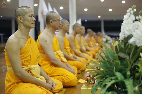 ภาพ No.26739:พิธีมุทิตาพระมหาเถระและพระเถระ ณ วัดพระธรรมกาย วันอาทิตย์ที่ 6 พ.ย. 2559