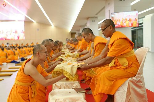 ภาพ No.26740:พิธีมุทิตาพระมหาเถระและพระเถระ ณ วัดพระธรรมกาย วันอาทิตย์ที่ 6 พ.ย. 2559