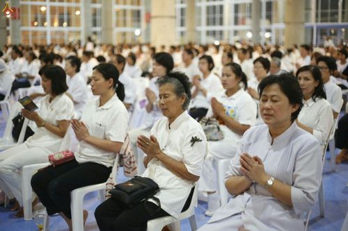 ภาพ No.26772:บุญใหญ่ วันลอยกระทง 2559