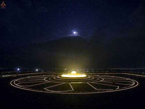 ภาพ No.26784:บุญใหญ่ วันลอยกระทง 2559