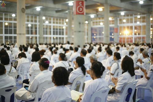 ภาพ No.26777:บุญใหญ่ วันลอยกระทง 2559