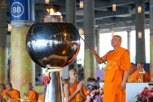 ภาพ No.26828:บุญใหญ่ วันลอยกระทง 2559