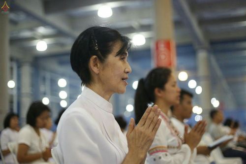 ภาพ No.26826:บุญใหญ่ วันลอยกระทง 2559